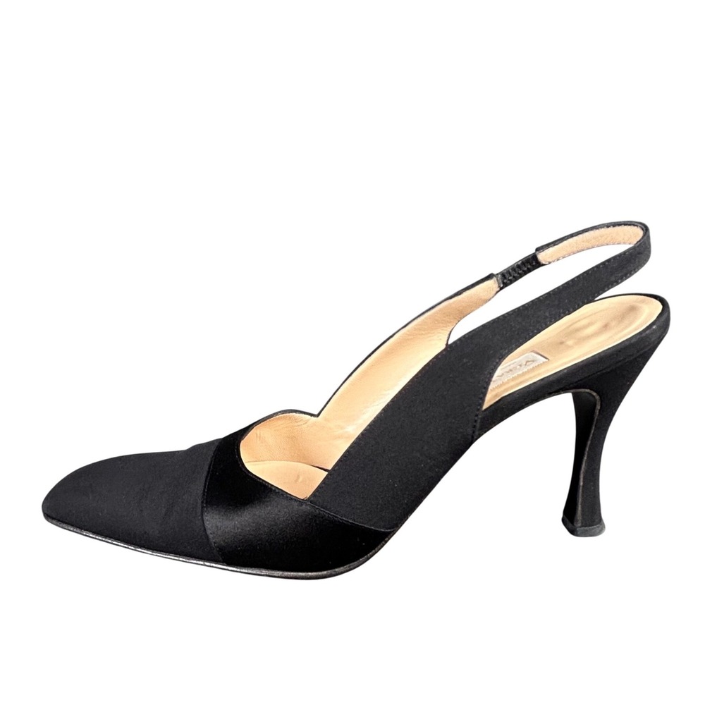 Vera Wang Vintage Black Satin Fabric Slingback Pumps Heels Made in Italy 9N